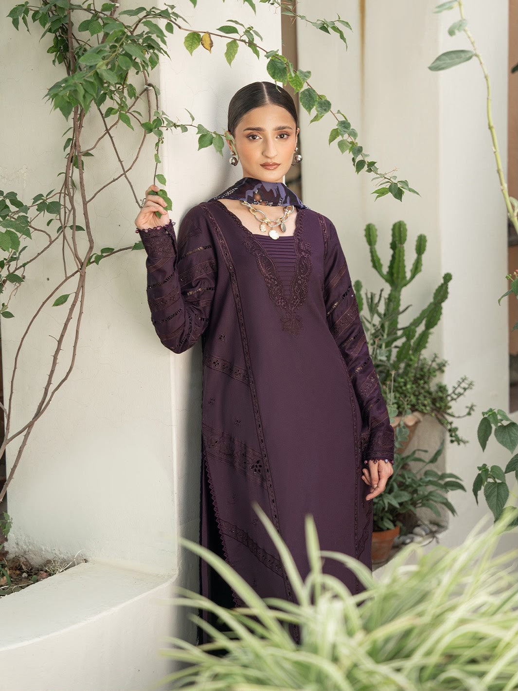 IZEL | EMBROIDERED DHANAK 3pc |SL-2738