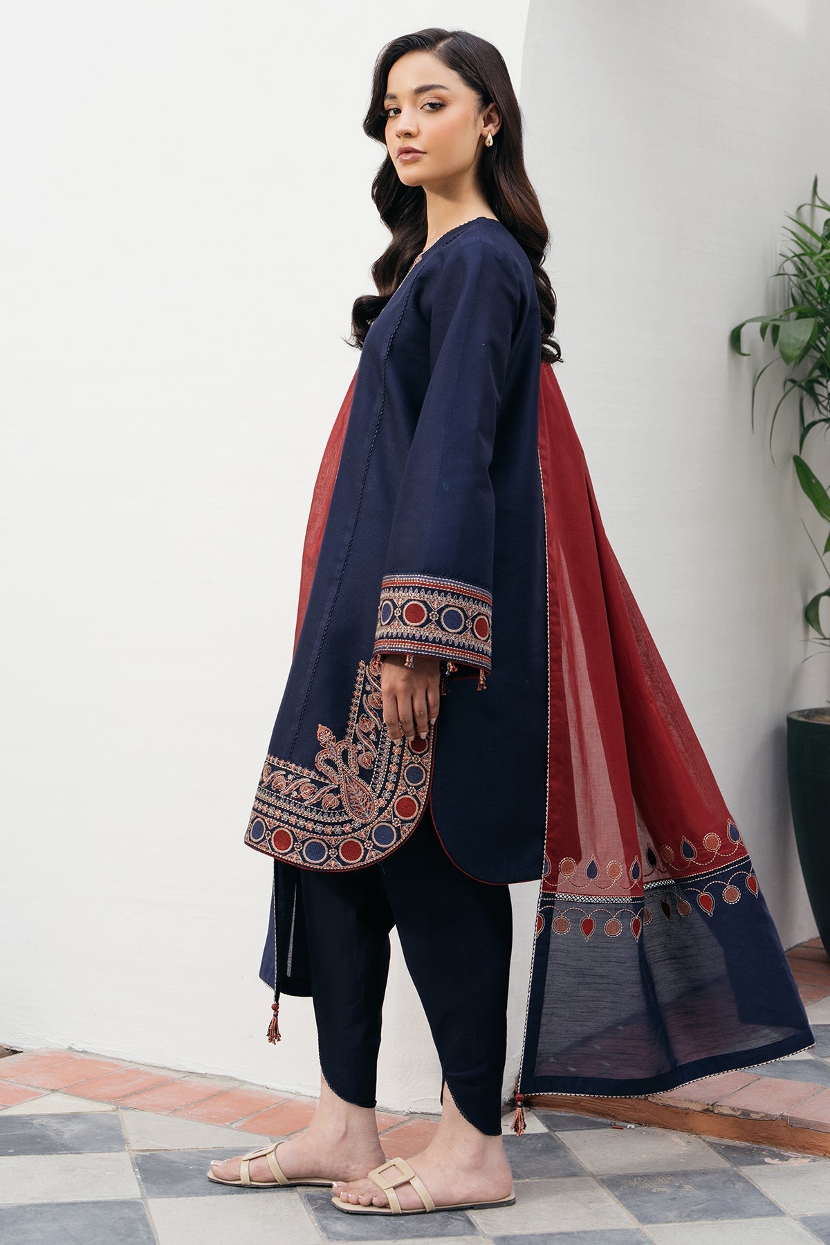JAZMINE-EMBROIDERED DHANAK UNSTICHED 3PC (SL-9179)