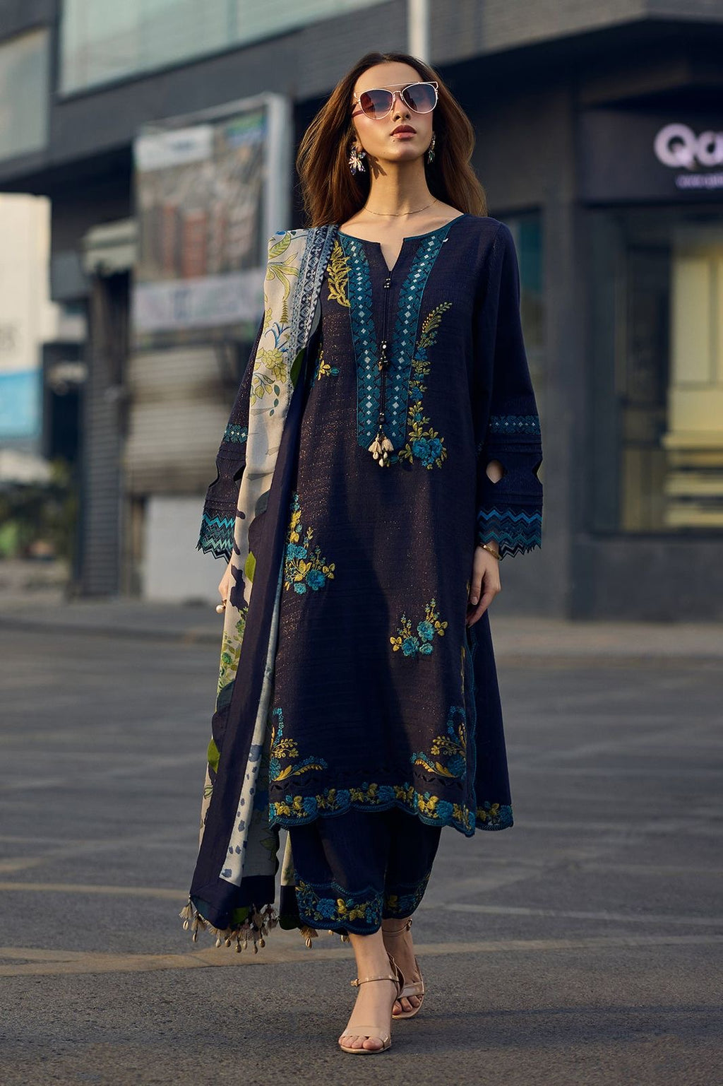 CHARIZMA-LUXURY EMBROIDERED LAWN 3pc (SL-436)
