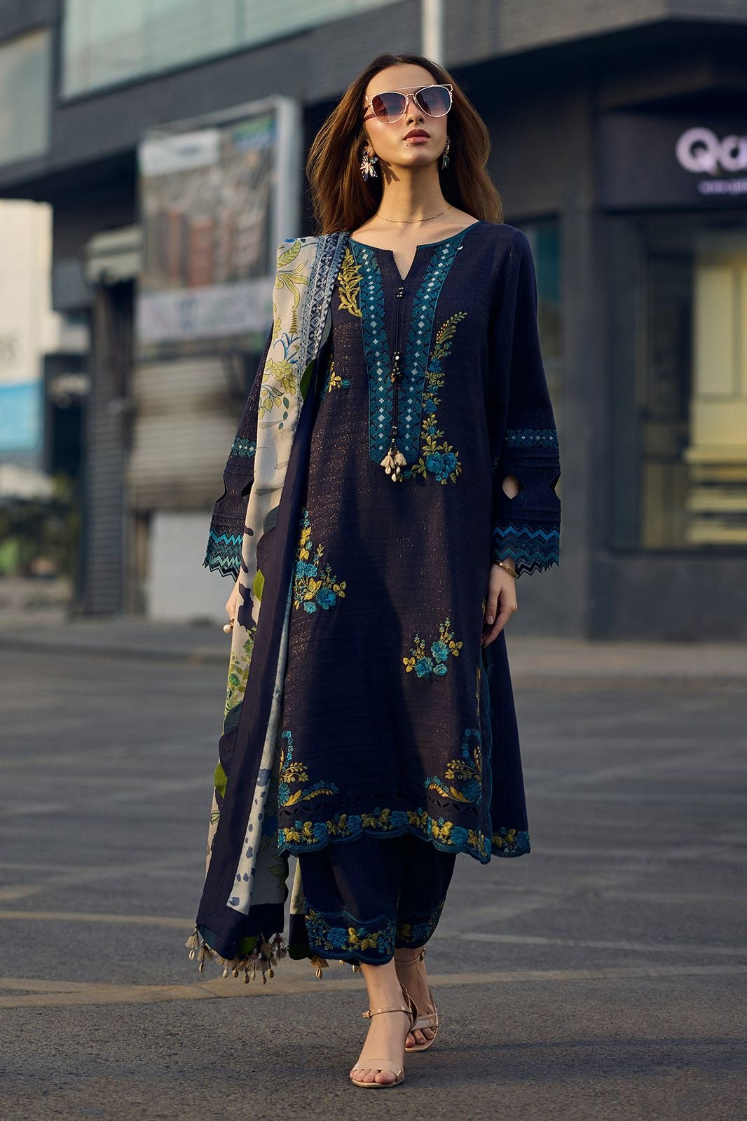 CHARIZMA-LUXURY EMBROIDERED LAWN 3pc (SL-436)