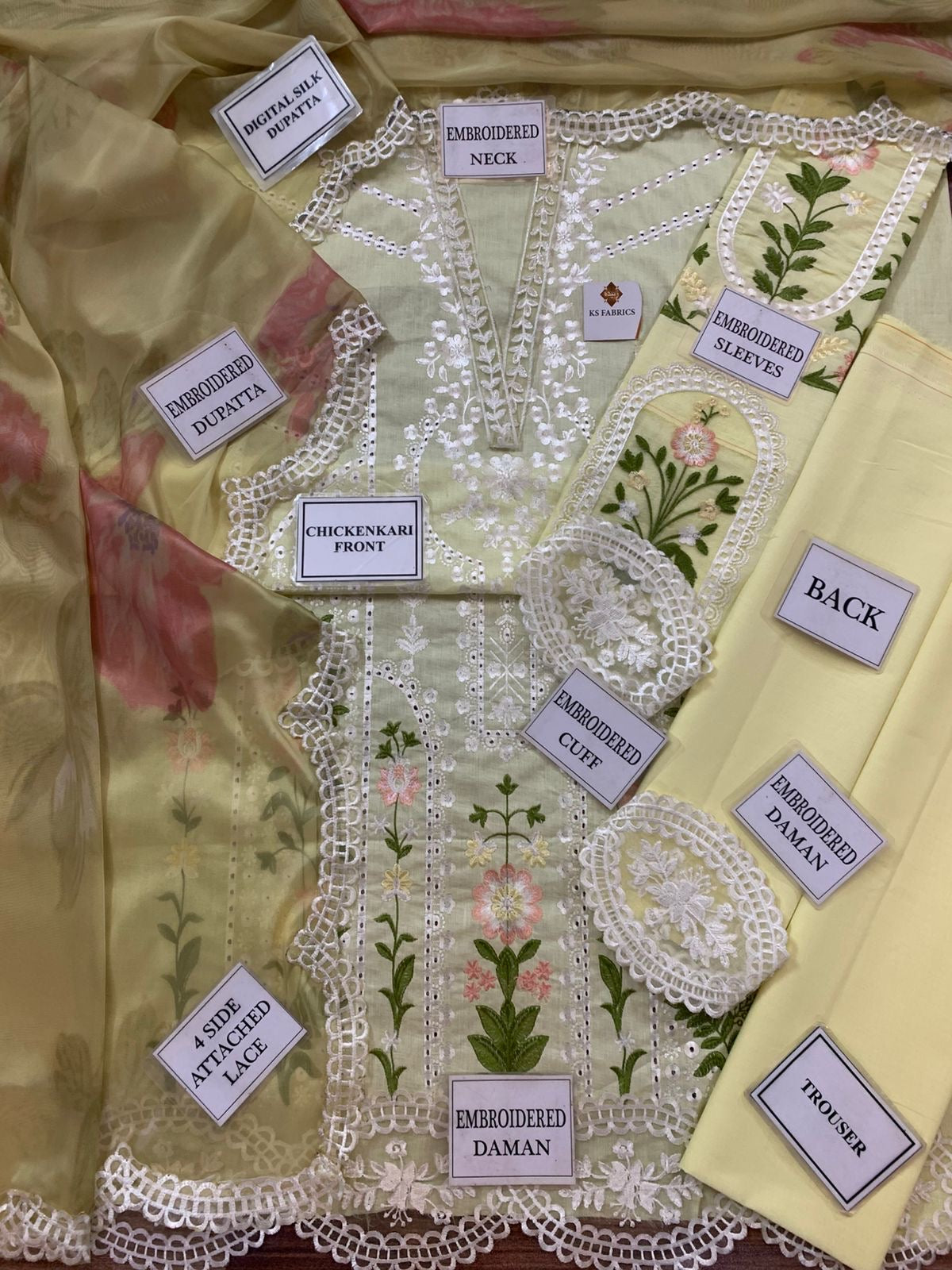 MARIA B HEAVY EMBROIDERED LAWN 3pc (SL-114)