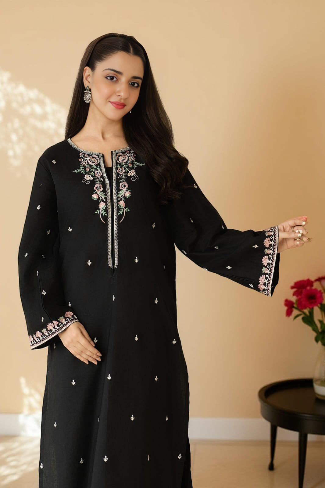 PEZWAAN-EMBROIDERED LUXURY LAWN 2pc (SL-1035)