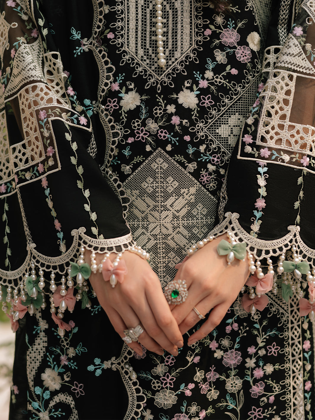 BIN ILYAS | HEAVY EMBROIDERED LAWN 3pc |SL-1455