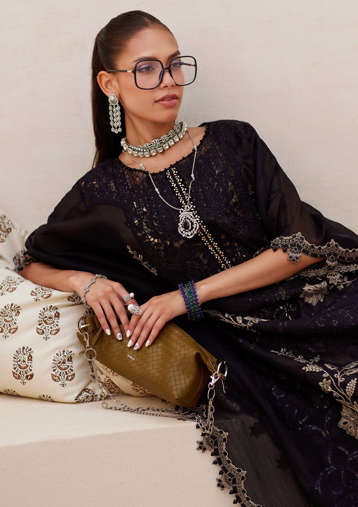 Maria B Luxury Boring Embroidered Lawn Unstiched 3pc (SL-1255)