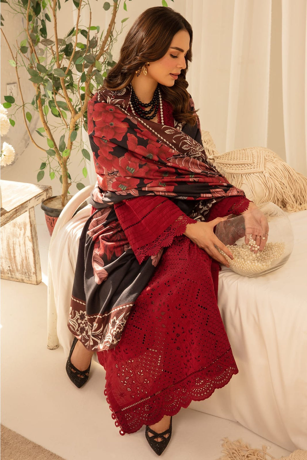 Declare Luxury Lawn Embroidered 3pc (SL-803)