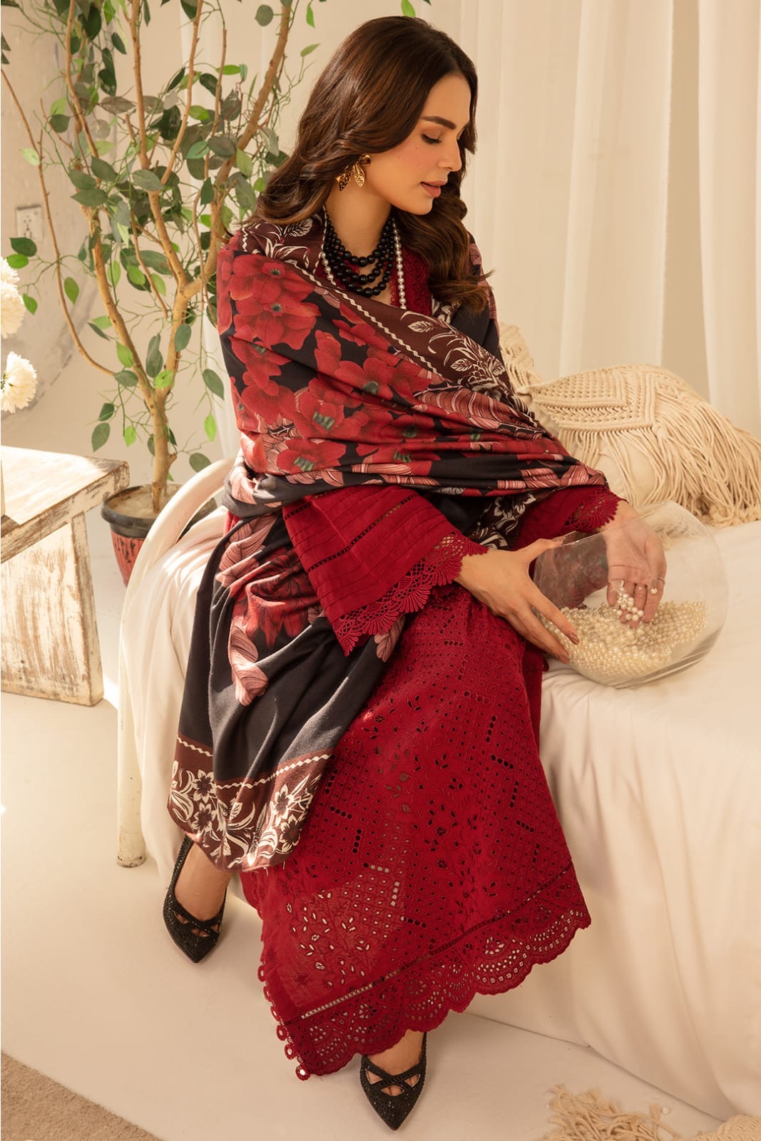 Declare Luxury Lawn Embroidered 3pc (SL-803)