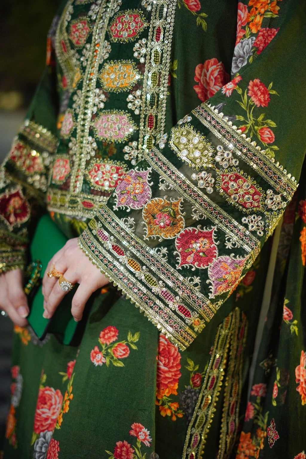Sahiba-ANEELA’s COLLECTION PRINTED EMBROIDERED DHANAK UNSTICHED 3pc