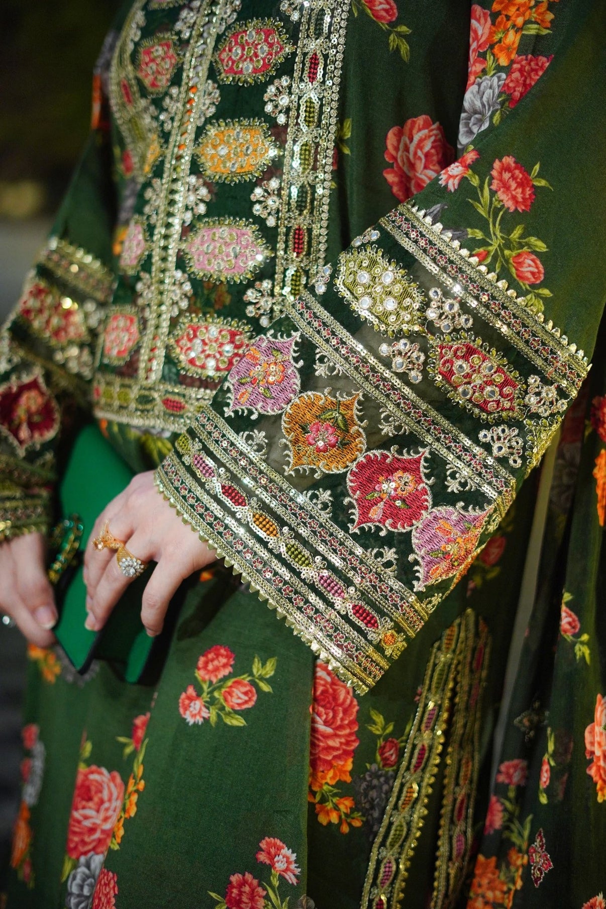 Sahiba-ANEELA’s COLLECTION PRINTED EMBROIDERED DHANAK UNSTICHED 3pc