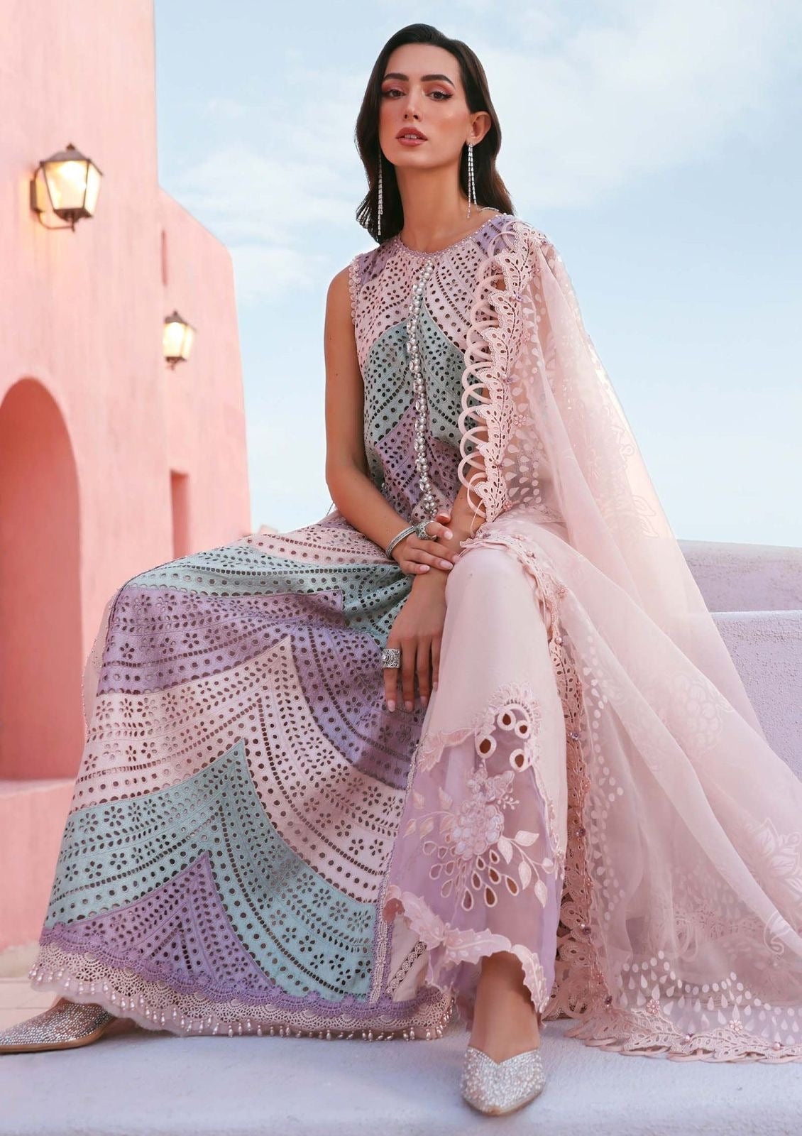 MARIA B- BORING HEAVY EMBROIDERED LAWN UNSTICHED 3pc (SL-12B)