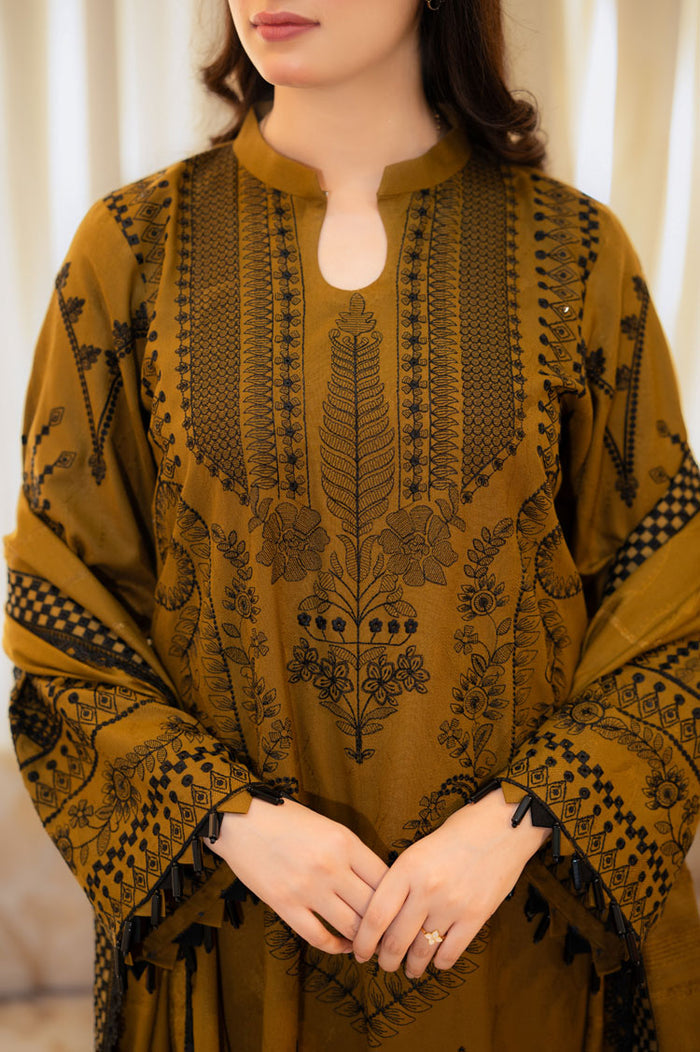 Zainii’s Mustard Embroidered Dhanak Unstiched 3pc WITH EMBROIDERED DHANAK SHAWL (SL-1155)