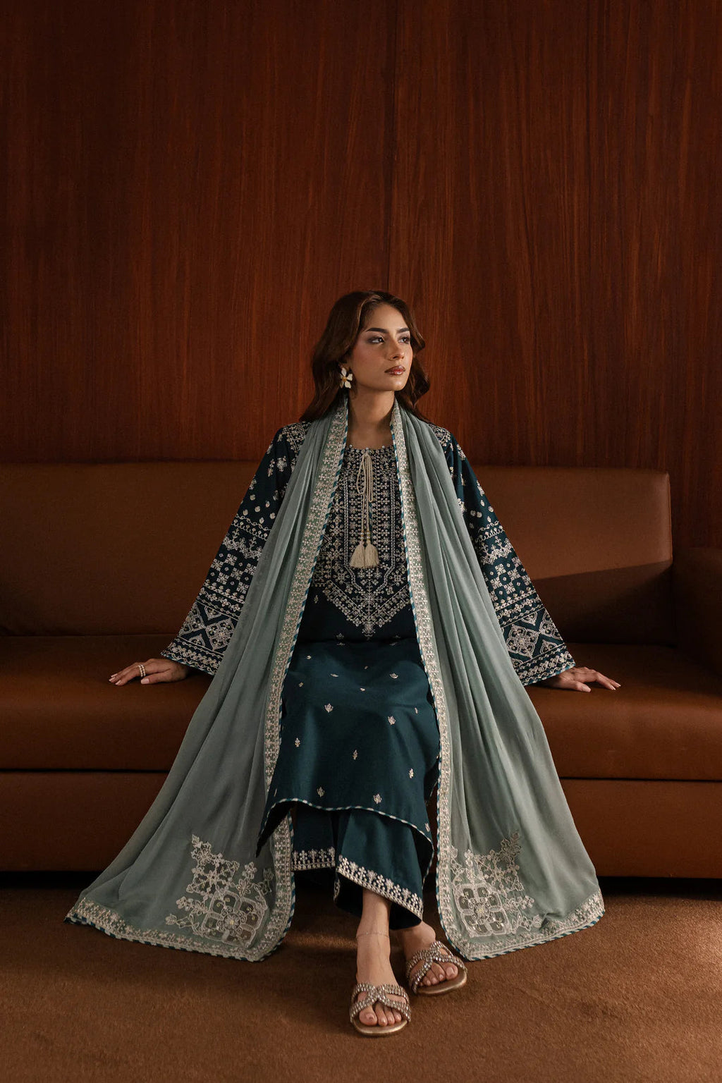 ARZU-BATIK EMBROIDERED LAWN 3pc (SL-447)