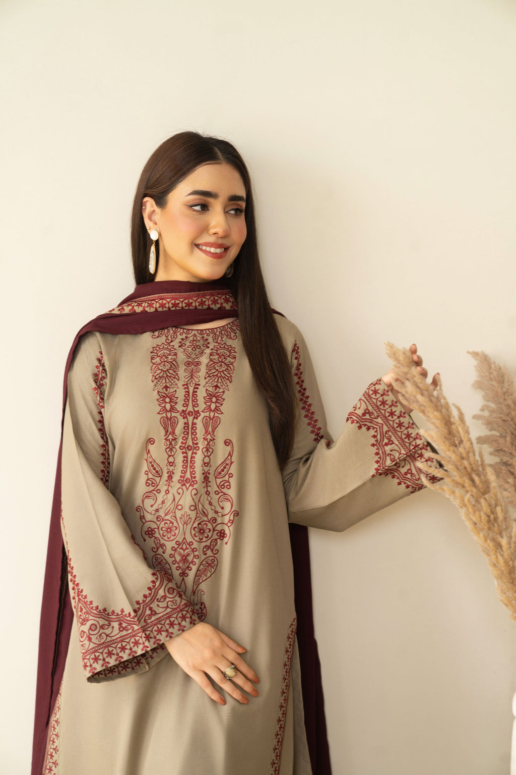 BAROQUE | HEAVY EMBROIDERED DHANAK UNSTICHED 3pc | SL-1034