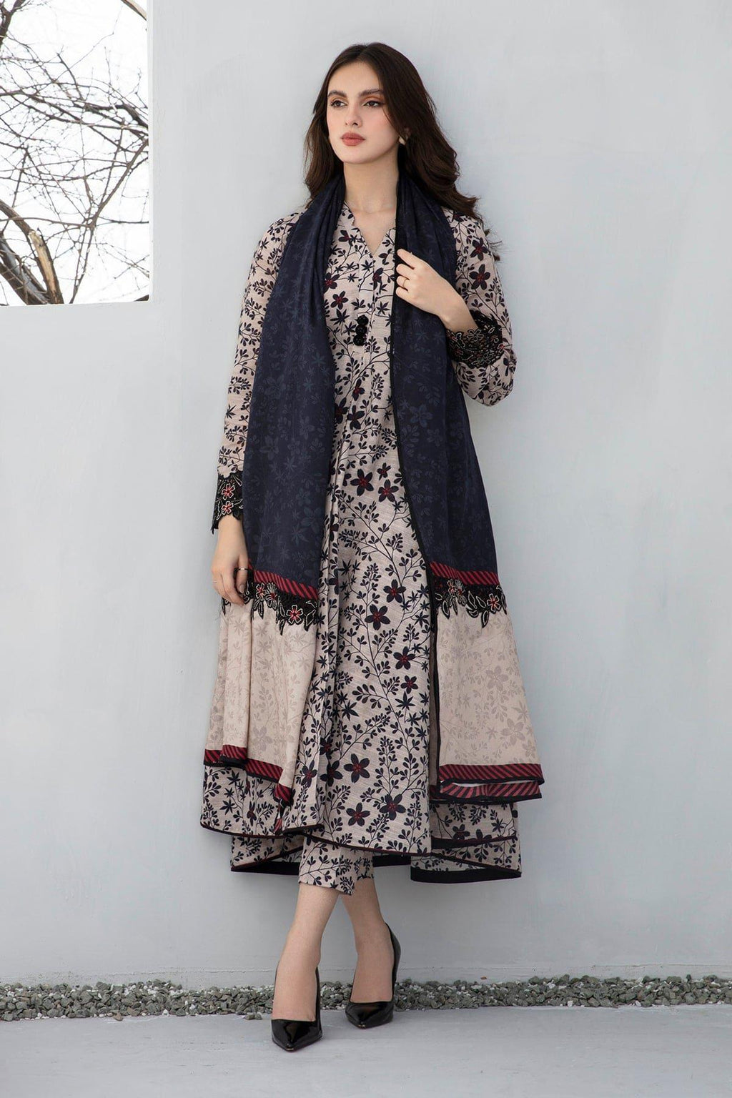 IZNIK PRINTED EMBROIDERED LAWN 3pc (SL1278)
