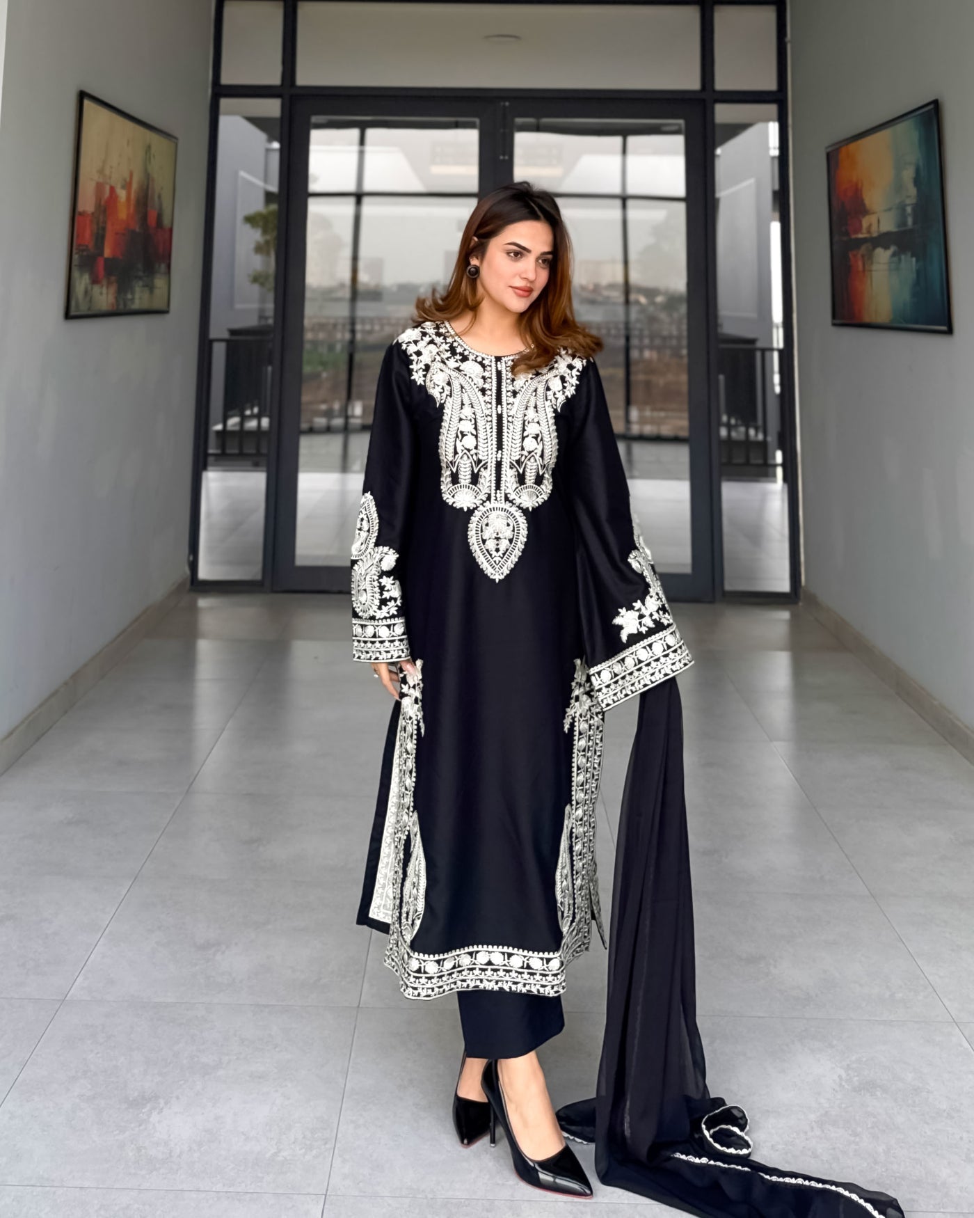 KAIRA BLACK EMBROIDERED LAWN 3pc (SL1035)