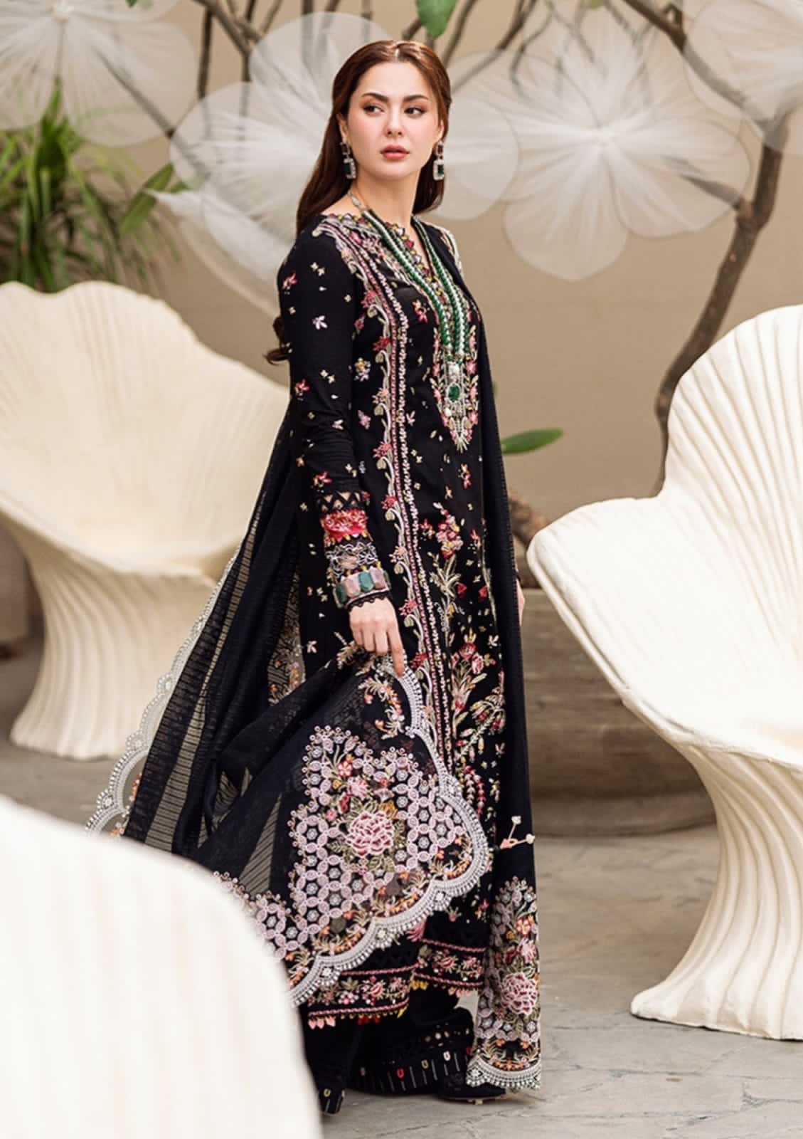 HANNAH-QALAMKAR LUXURY EMBROIDERED LAWN 3pc (SL-7383)