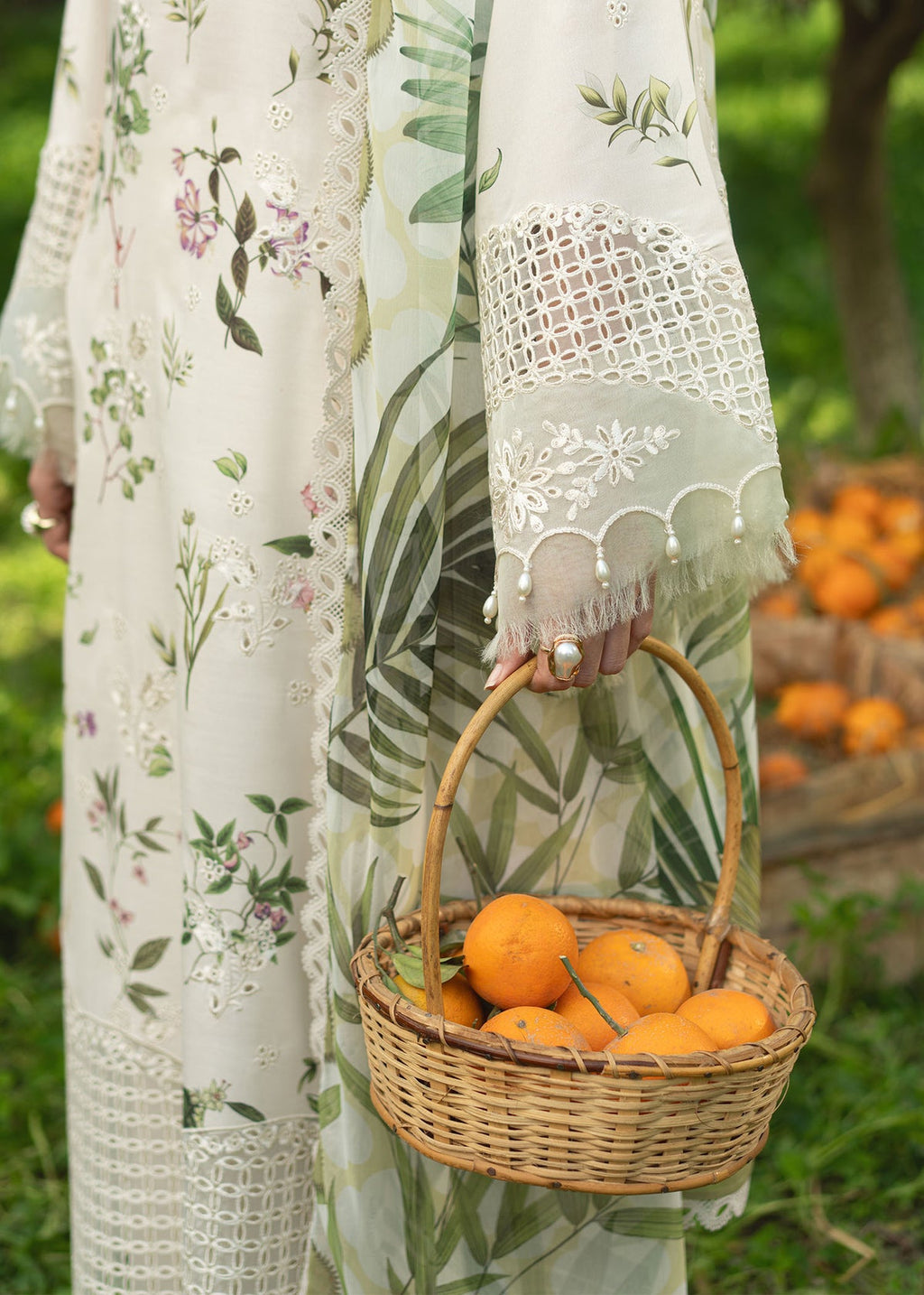 Sardinia White Tulip Printed Embroidered Lawn Unstiched 3pc (SL-556)