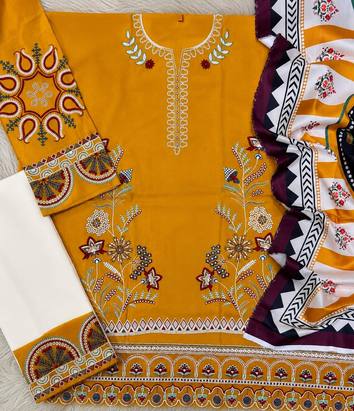 PEZWAN | LUXURY EMBROIDERED DHANAK UNSTITCHED 3pc | SL-618