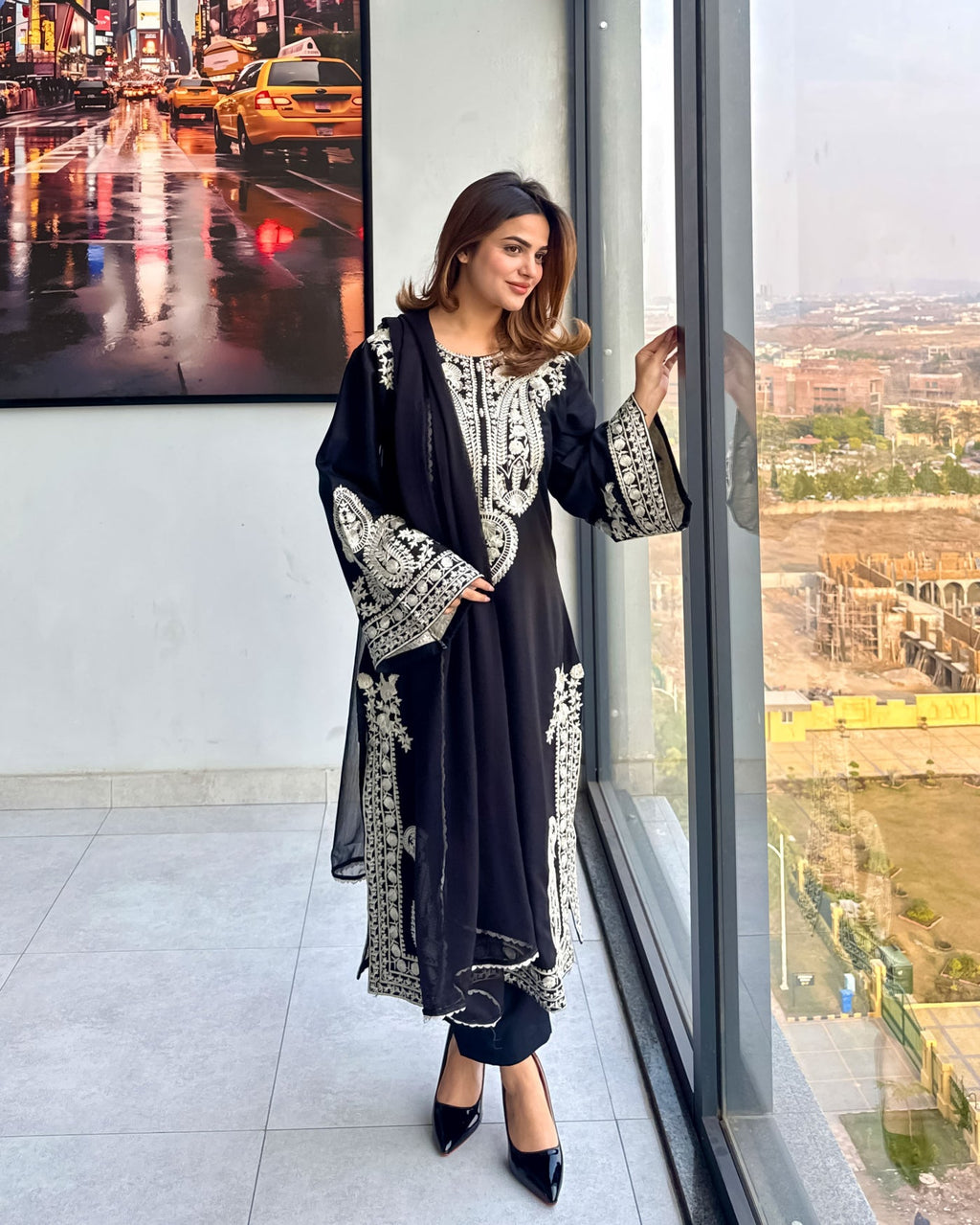 KAIRA BLACK EMBROIDERED LAWN 3pc (SL1035)
