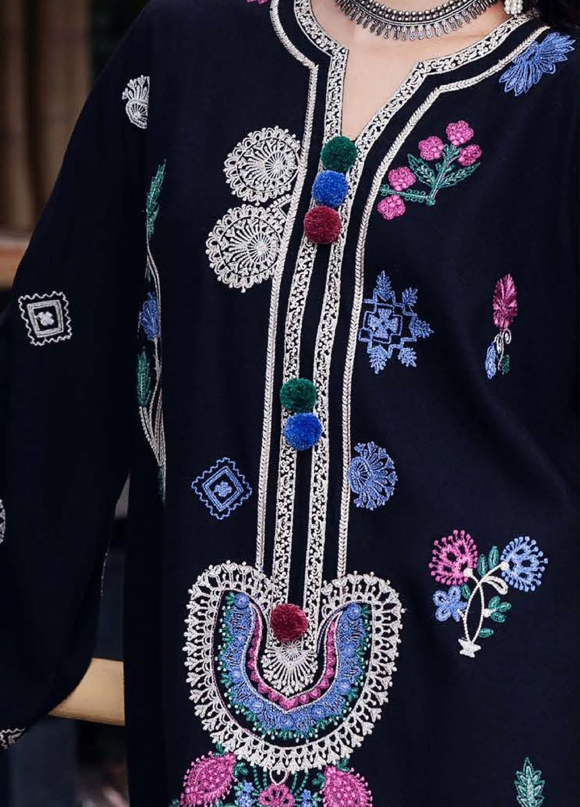 MUSHQ | LUXURY EMBROIDERED DHANAK UNSTITCHED 3pc | SL2673