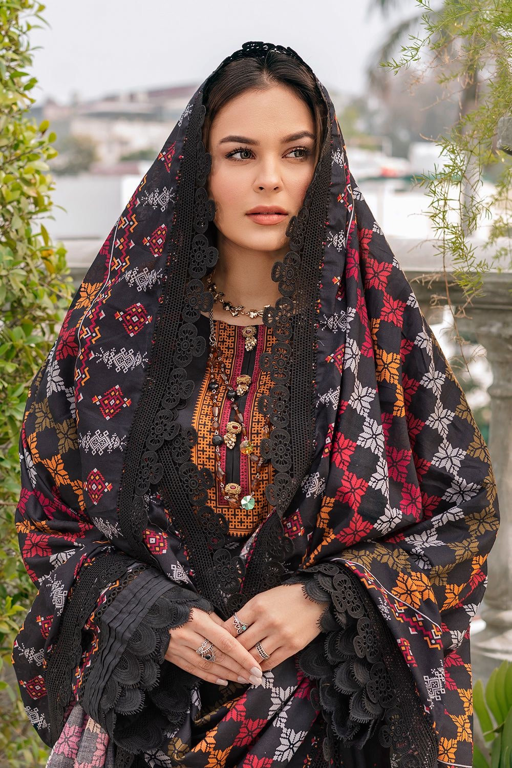 JAZMINE-EMBROIDERED DHANAK UNSTICHED 3pc