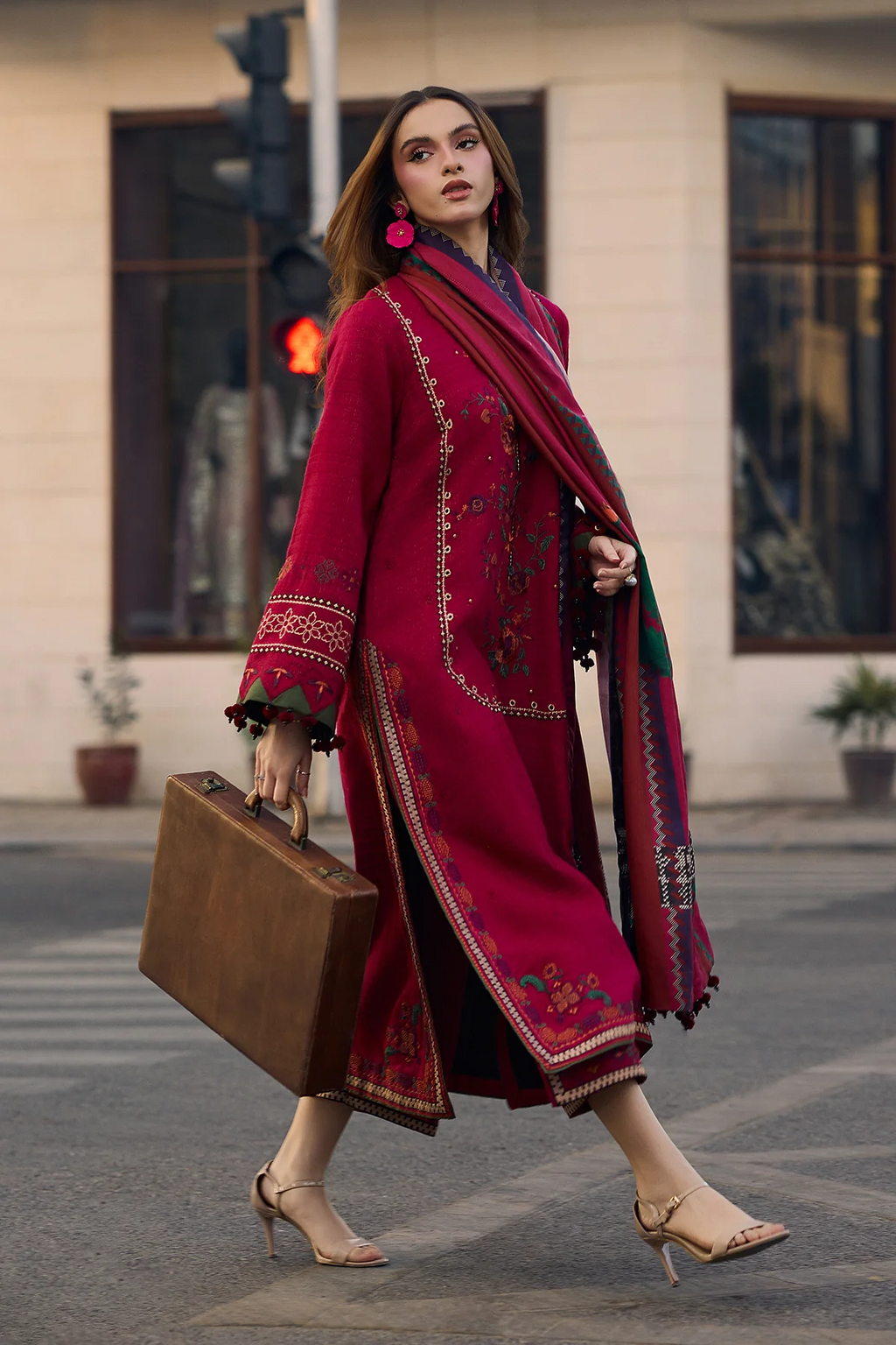 POSHIMA-CHARIZMA EMBROIDERED LAWN UNSTICHED 3pc (SL1222)