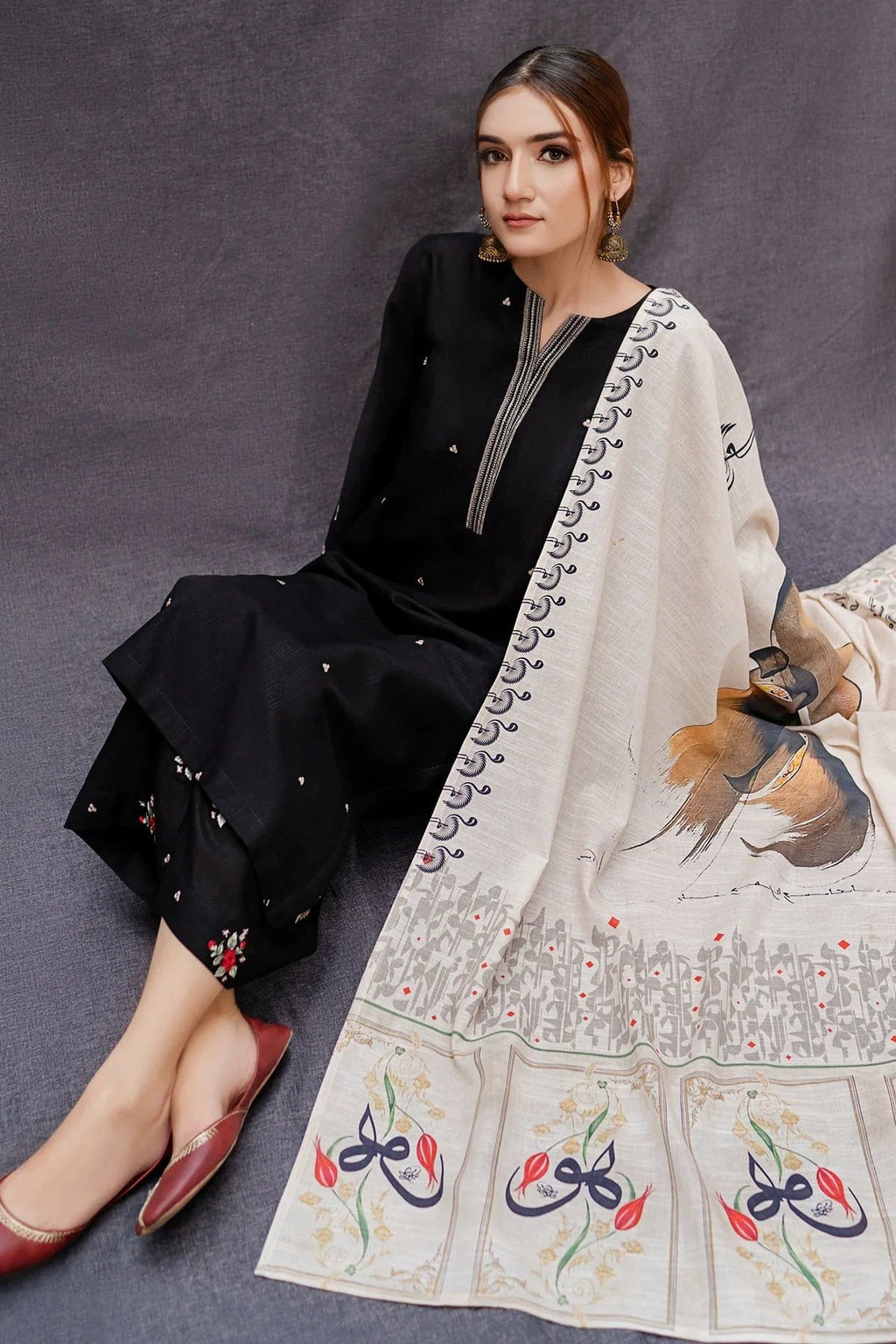 Asling Black   Dhanak Embroidered 3pc