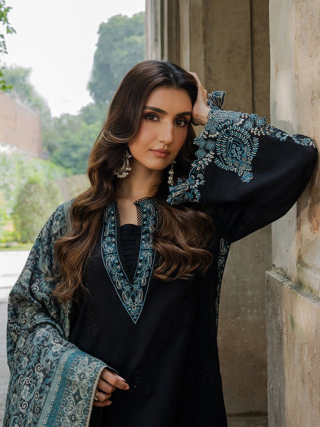 IZEL-LUXURY EMBROIDERED LAWN 3pc
