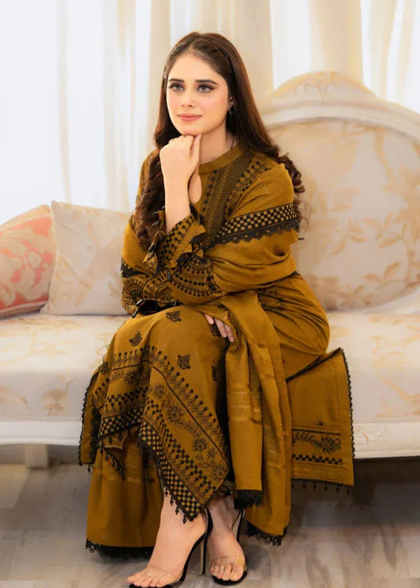 LIBAAS-HEAVY EMBROIDERED LAWN 3pc (SL-1247)