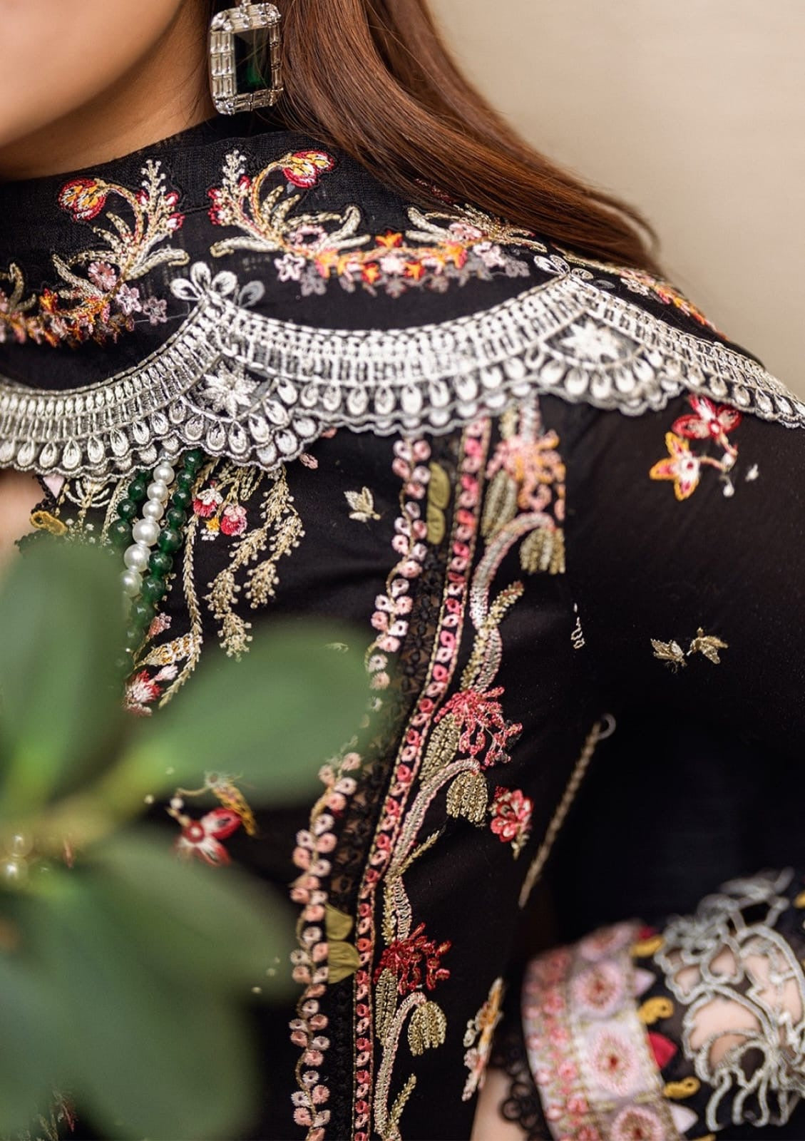 HANNAH-QALAMKAR LUXURY EMBROIDERED LAWN 3pc (SL-7383)