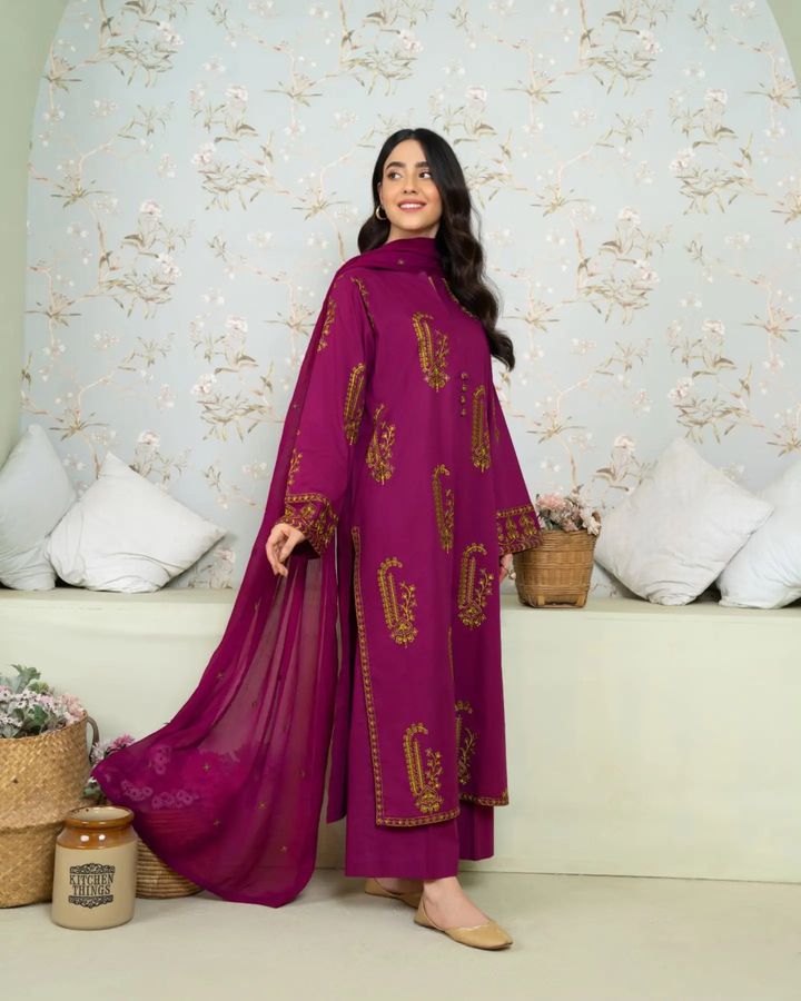 AMBER LAWN EMBROIDERED LAWN 3pc