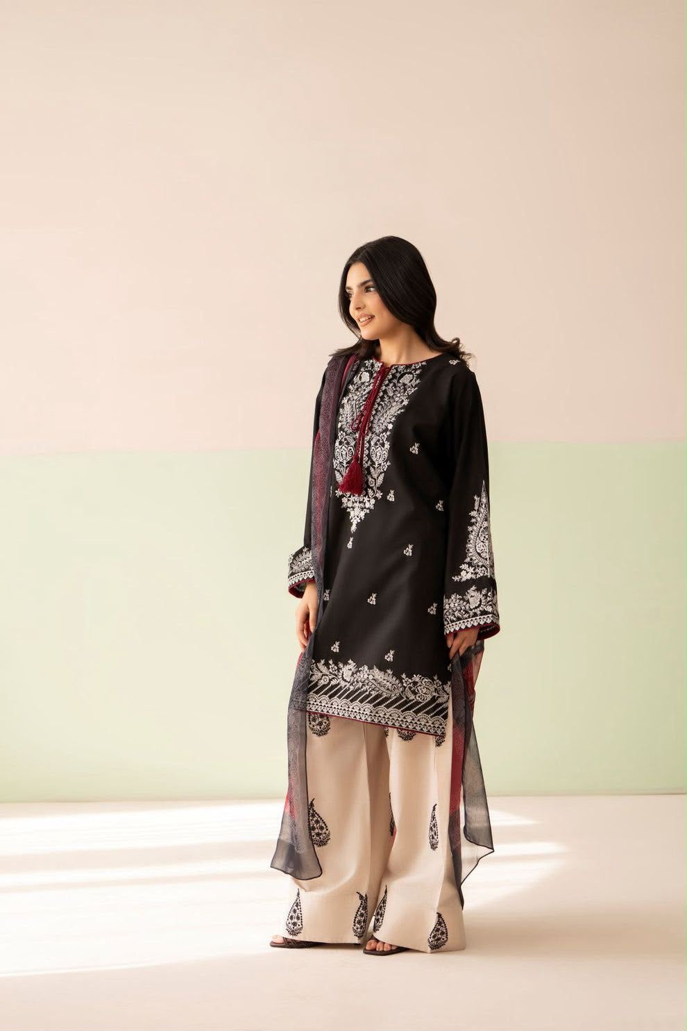 BAROQUE | LUXURY EMBROIDERED DHANAK UNSTICHED 3pc | SL-7274