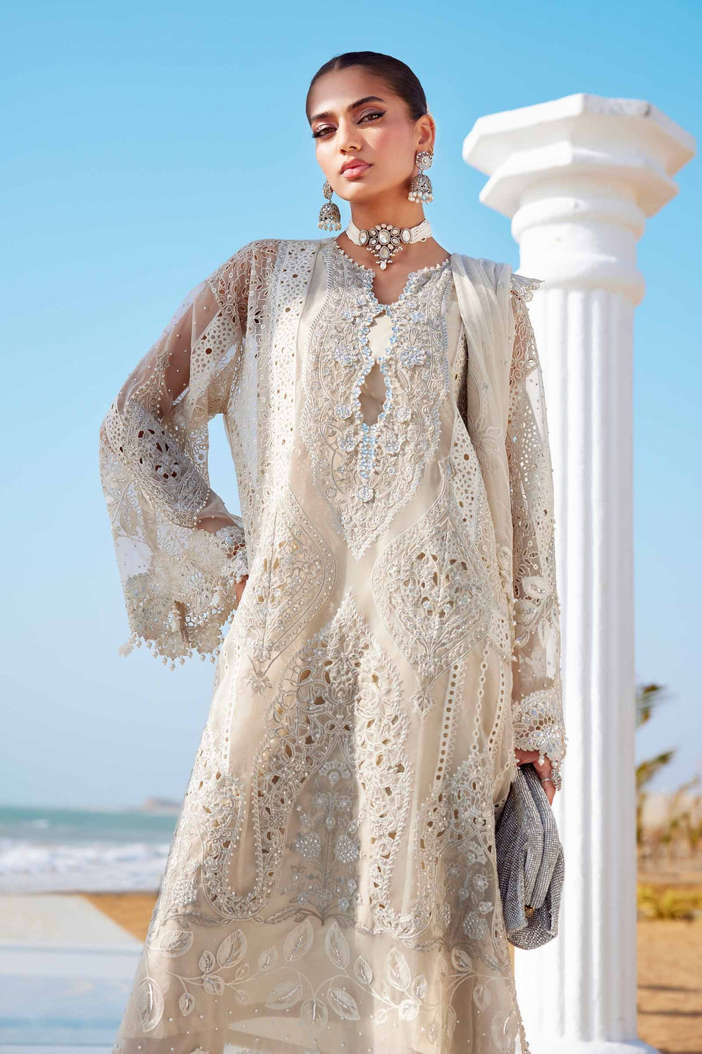 MARIA B-LUXURY EMBROIDERED LAWN UNSTICHED 3pc (SL-438)