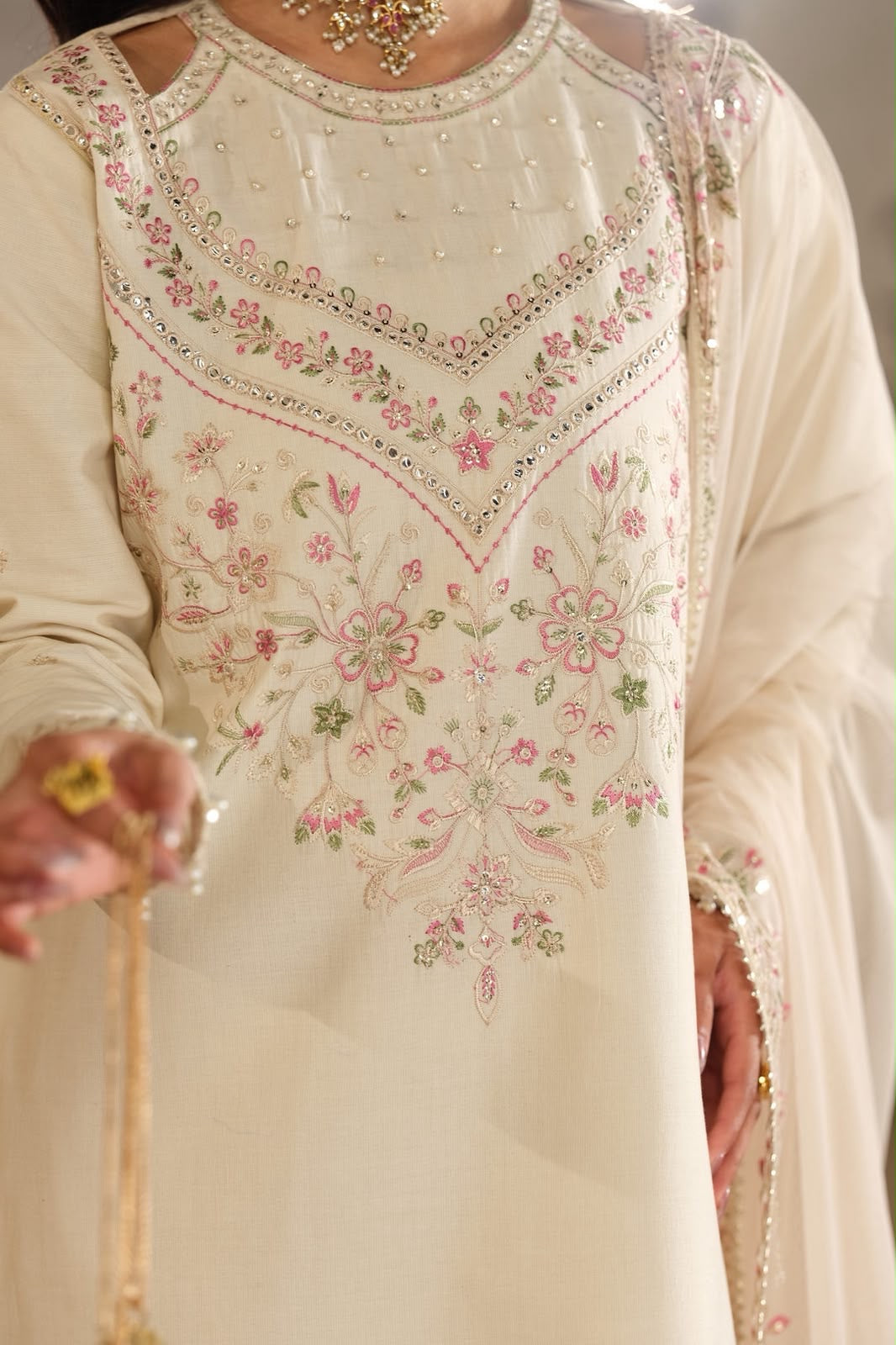 NAQSHI | LUXURY EMBROIDERED DHANAK UNSTICHED 3pc | SL-626