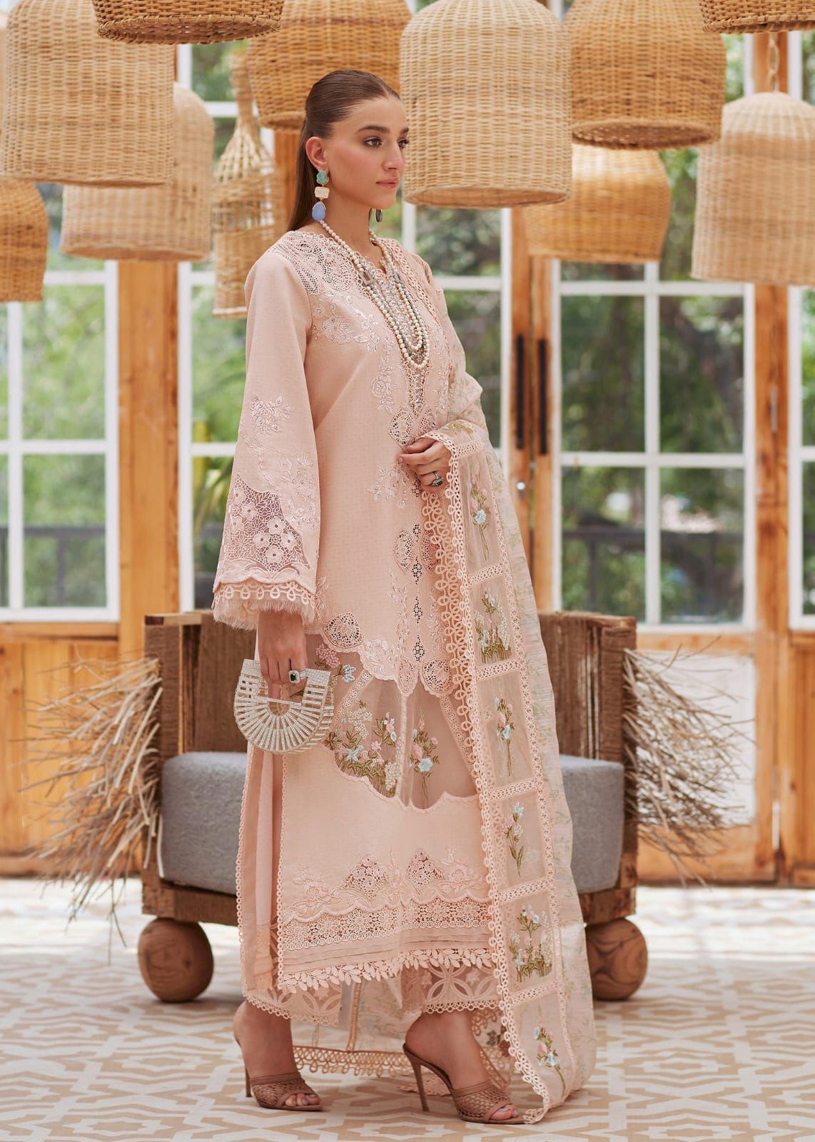 CRIMSON LUXURY LAWN EMBROIDERED 3pc (SL-403)