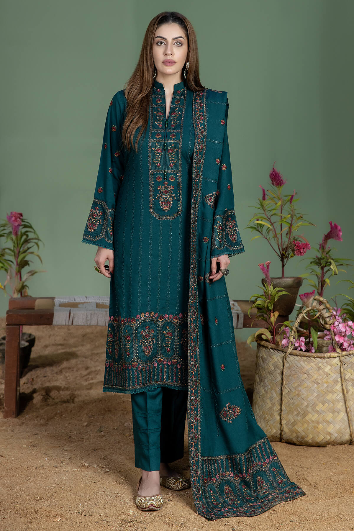 MOHAGNI EMBROIDERED LAWN UNSTICHED 3pc (SL-433)