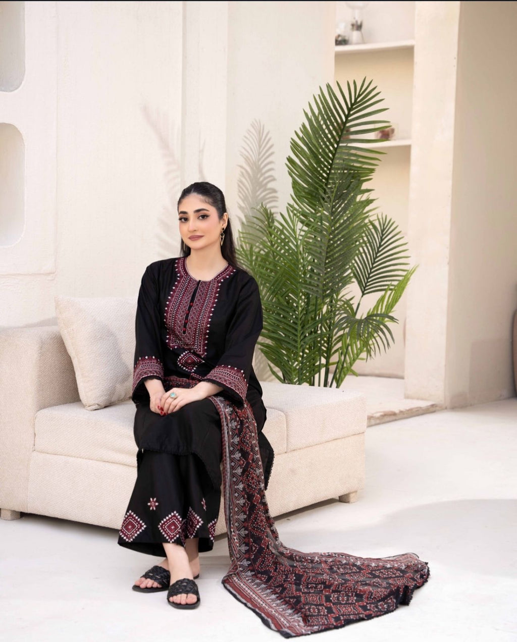 SIAH | ZIRWAH | EMBROIDERED DHANAK UNSTITCHED 3pc | SL-626