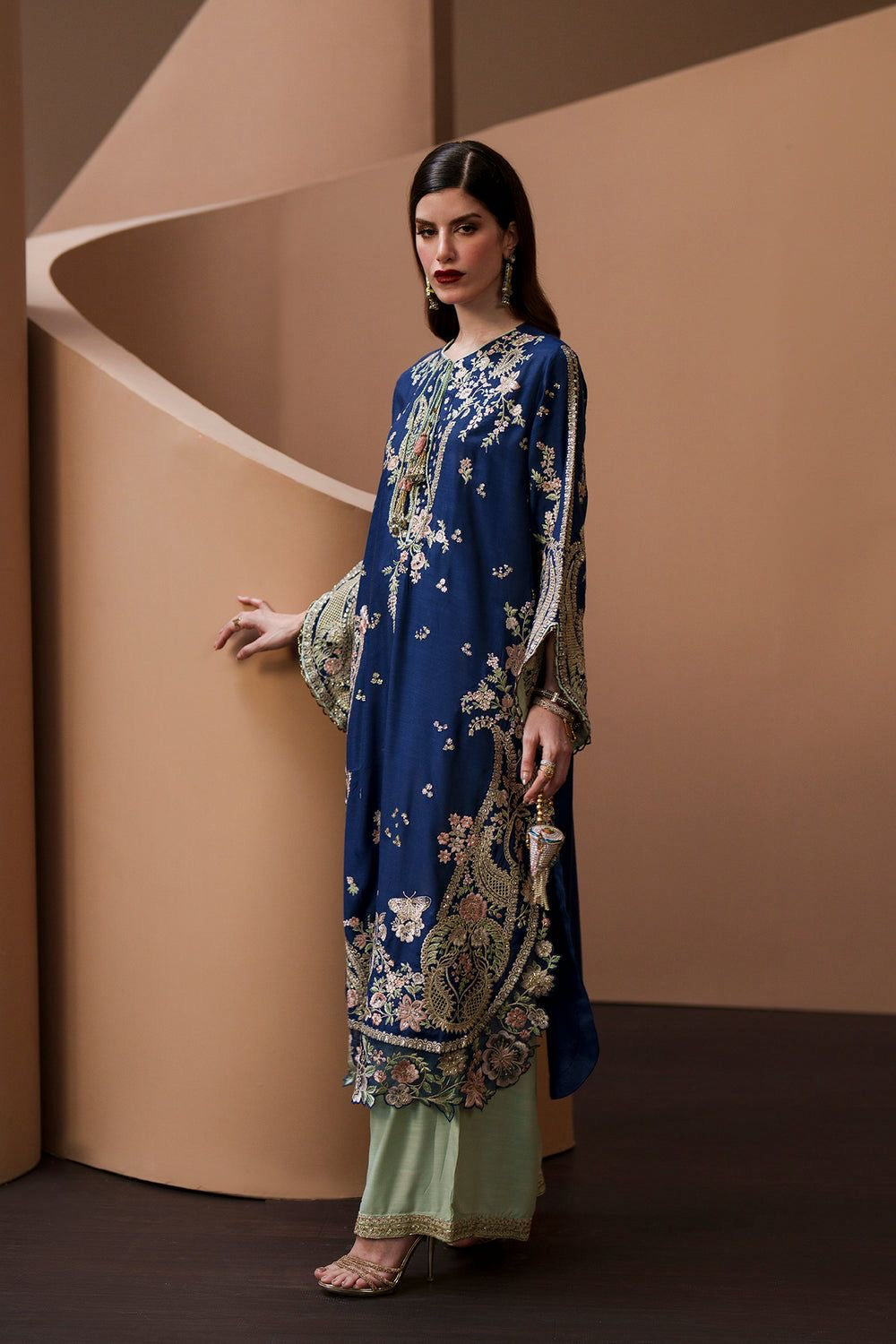SIRA | ETHNIC | UNSTICHED SILK EMBROIDERED 3pc | SL-553