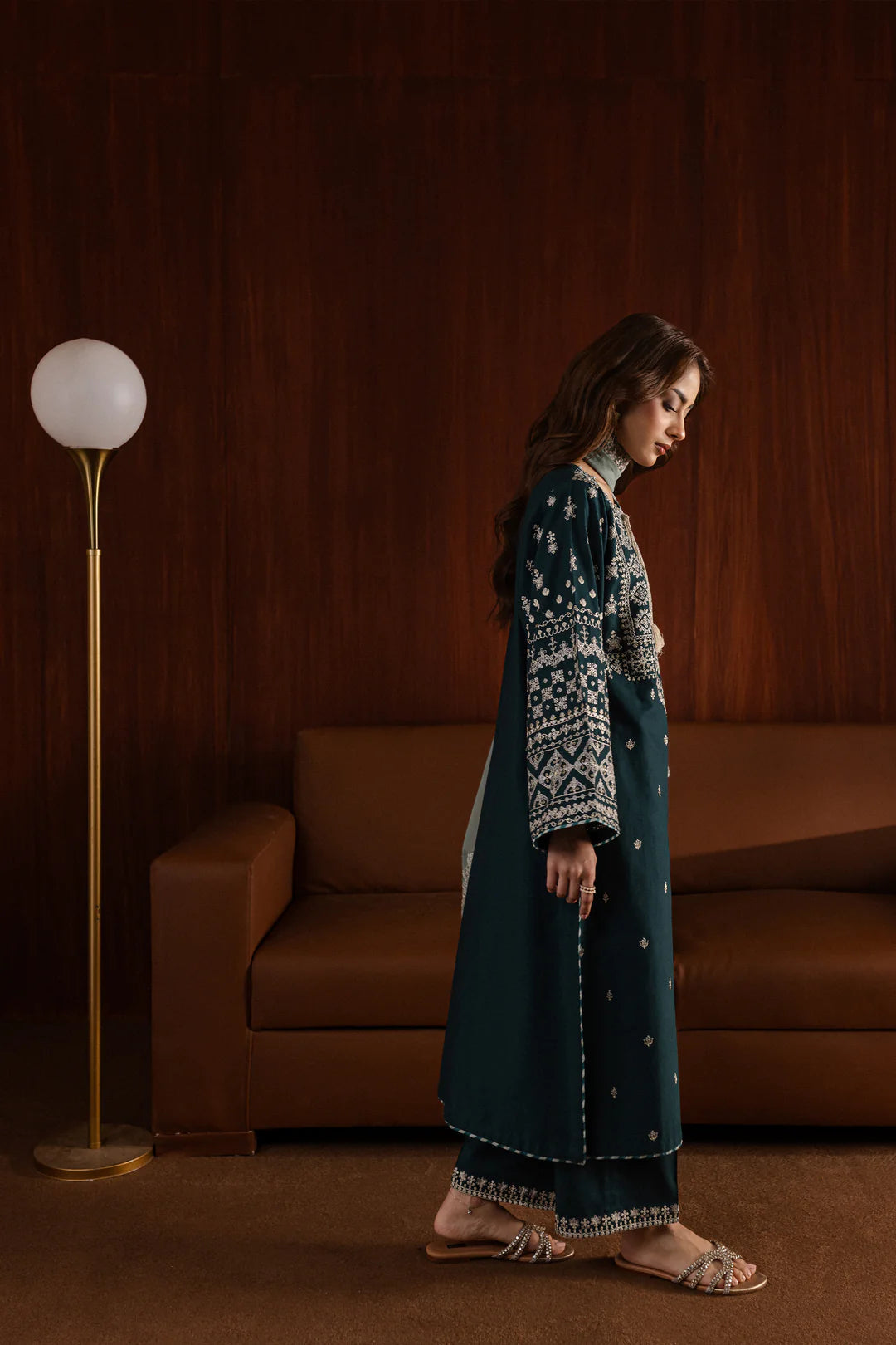 ARZU-BATIK EMBROIDERED LAWN 3pc (SL-447)